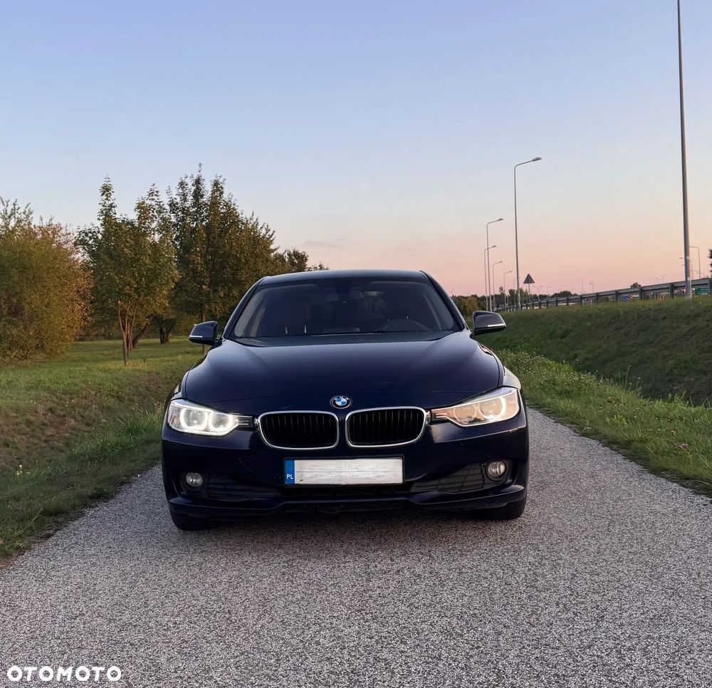 BMW Seria 3 318d - 7