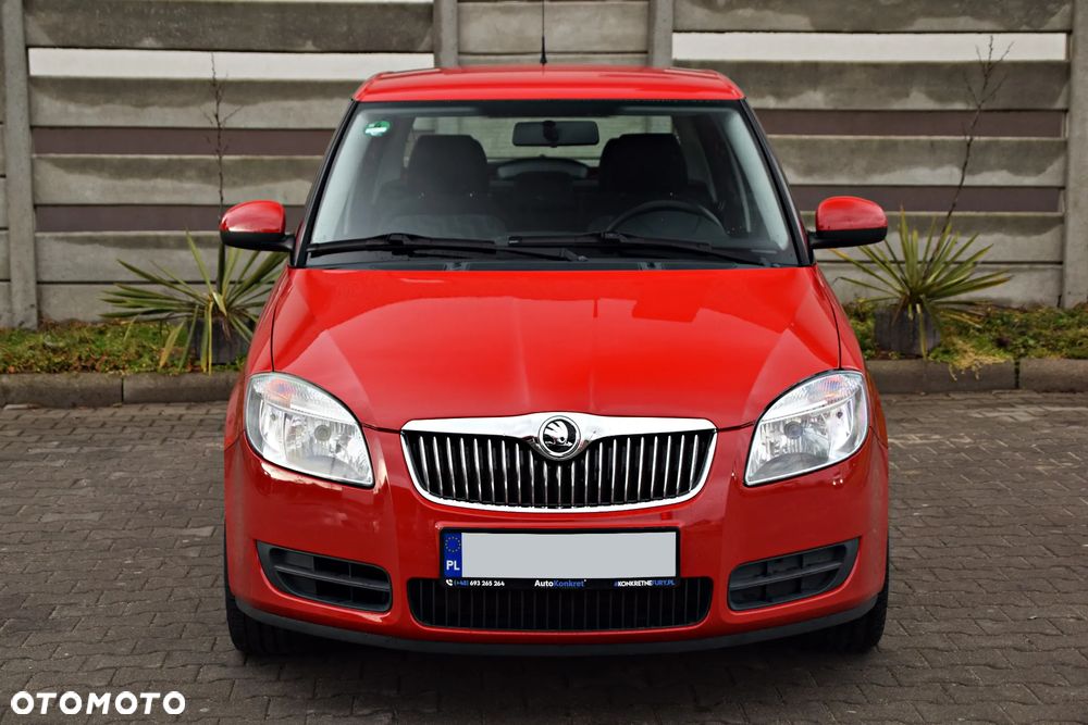 Skoda Fabia 1.2 HTP Ambiente - 12
