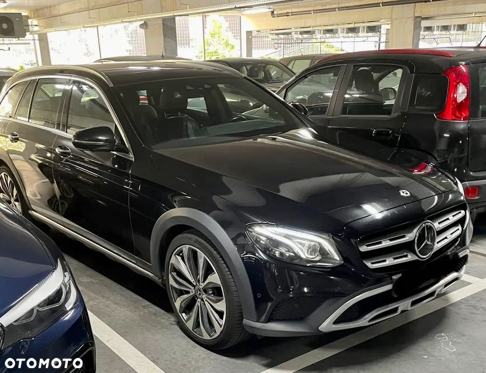 Mercedes-Benz Klasa E 220 d 4-Matic All-Terrain - 2