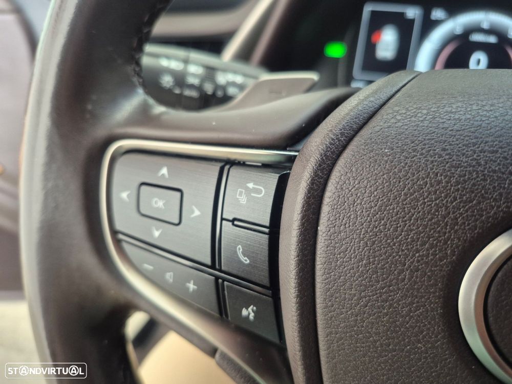 Lexus ES 300h Special Edition - 14
