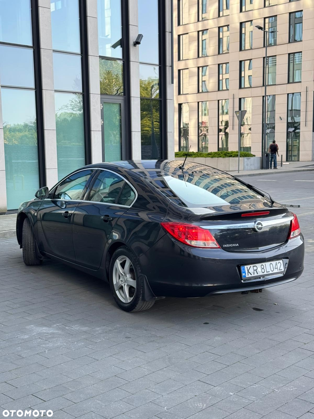 Opel Insignia 1.8 - 9