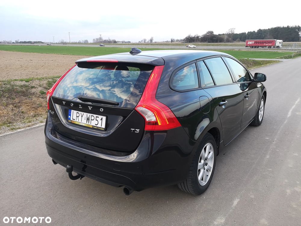 Volvo V60 T3 - 4