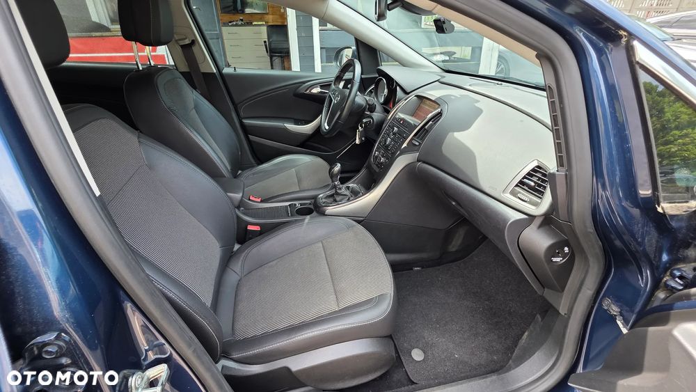 Opel Astra 1.4 T Cosmo - 7