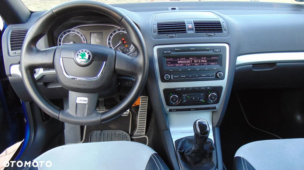 Skoda Octavia 2.0 TDI CR DPF RS - 11