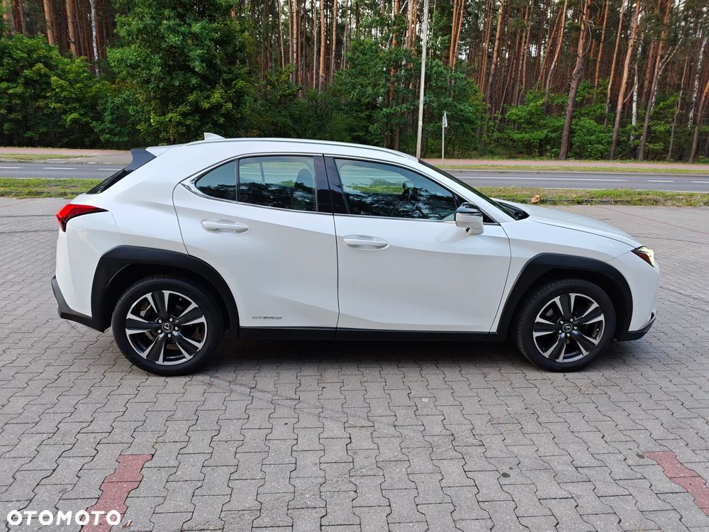 Lexus UX 250h Luxury Line - 7