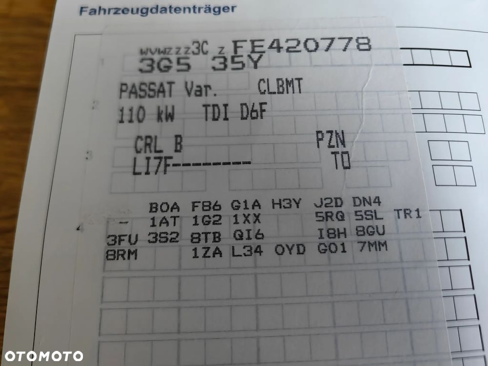 Volkswagen Passat Variant 2.0 TDI SCR DSG BlueMotion Comfortline - 38