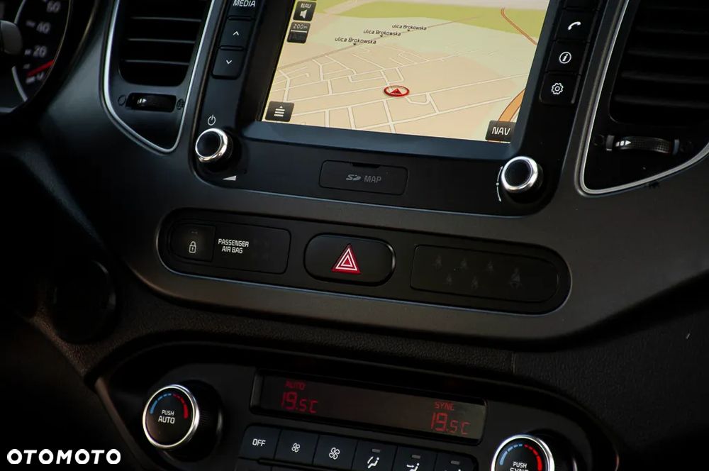 Kia Carens 1.6 GDI L 7os - 19