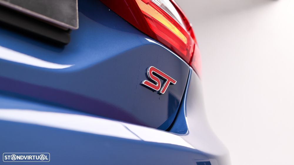 Ford Fiesta 1.5 EcoBoost S&S ST X - 25