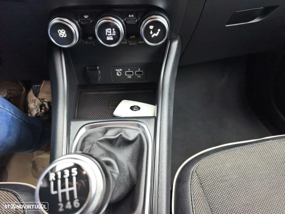 Renault Captur 1.0 TCe Intens - 19