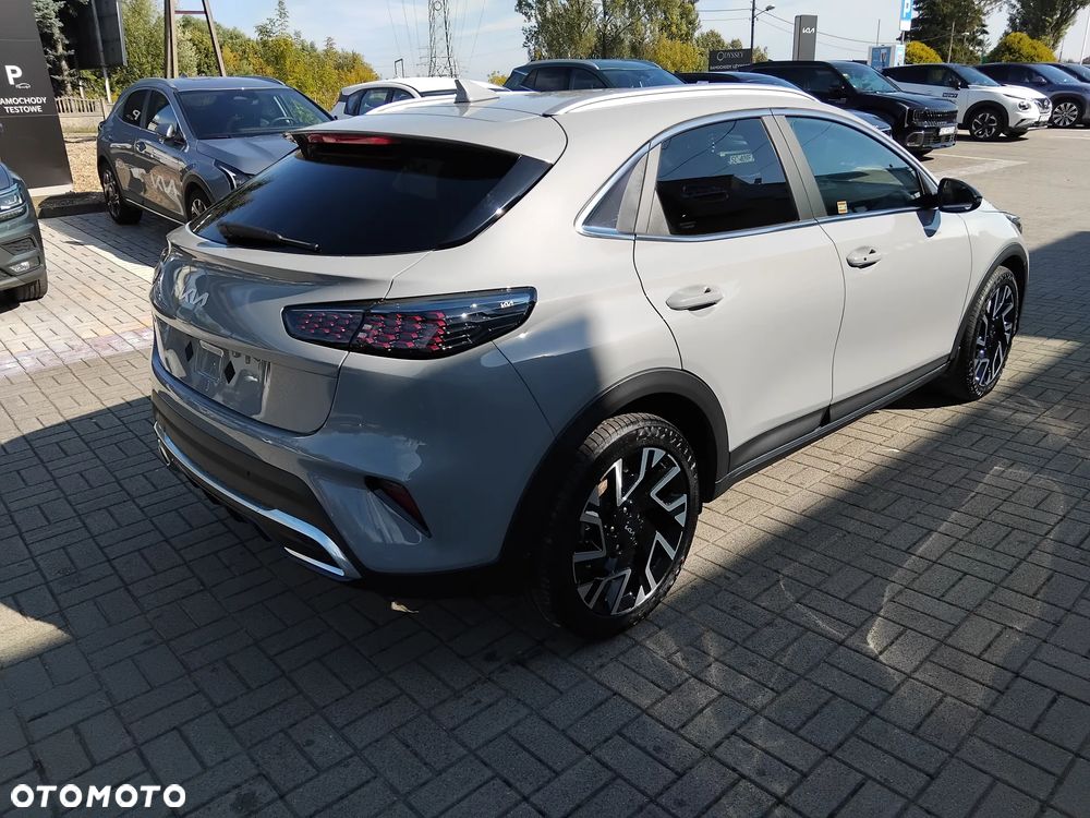 Kia XCeed 1.6 T-GDI Tribute DCT - 3