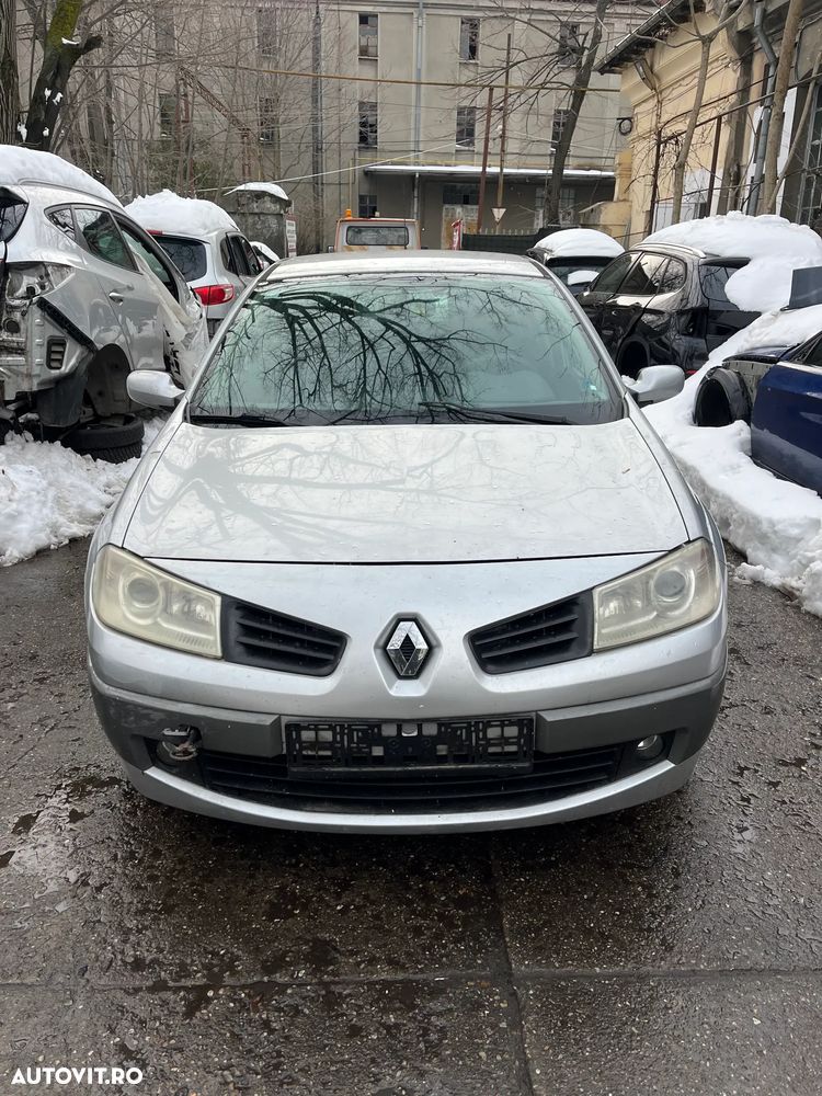 Dezmembrez Renault Megane II facelift gri argintiu 1,6 16v 2007 - 1