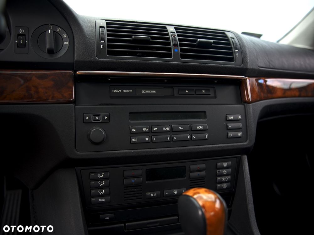 BMW Seria 5 - 13