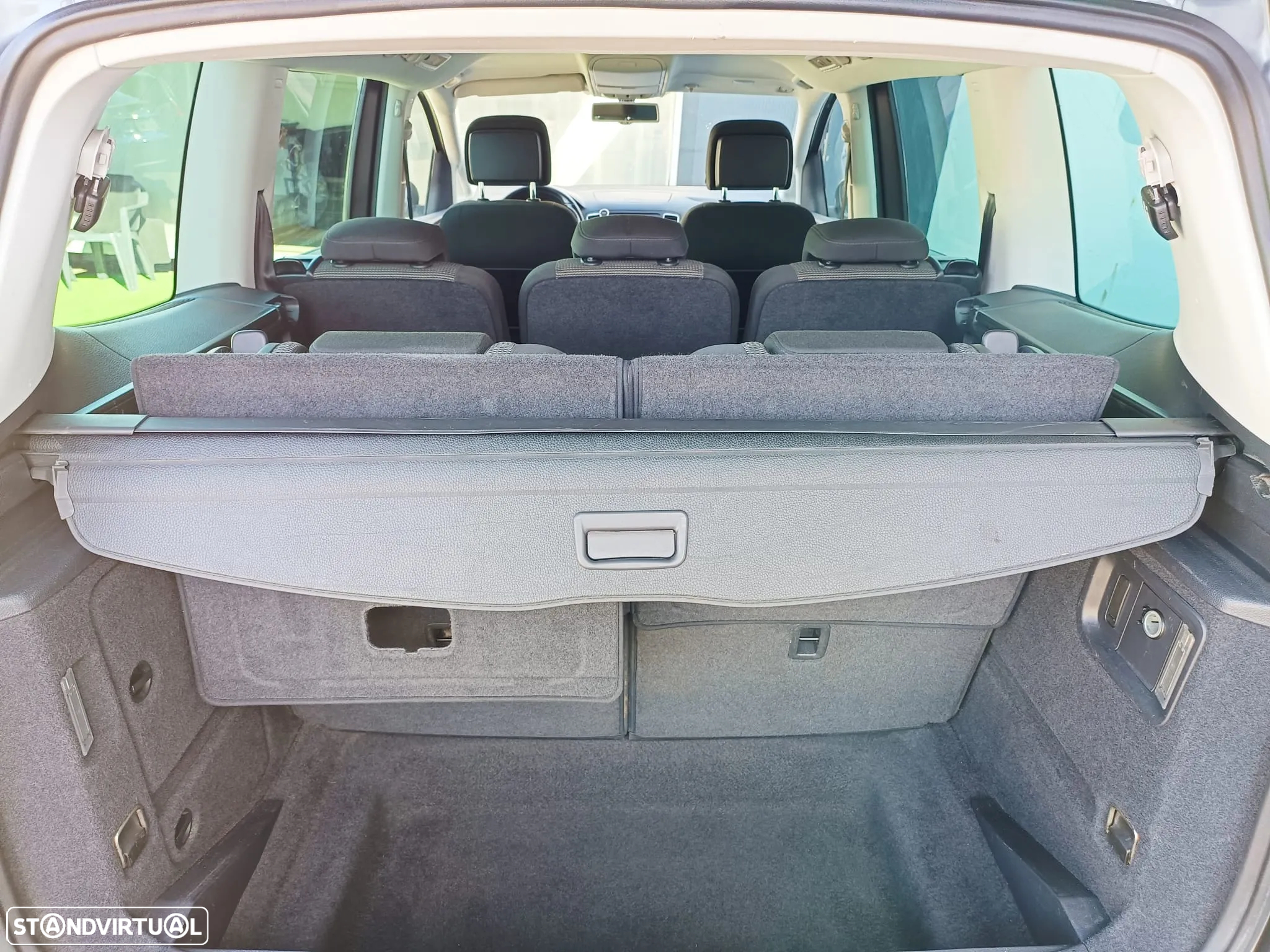 VW Sharan 2.0 TDI Confortline - 19