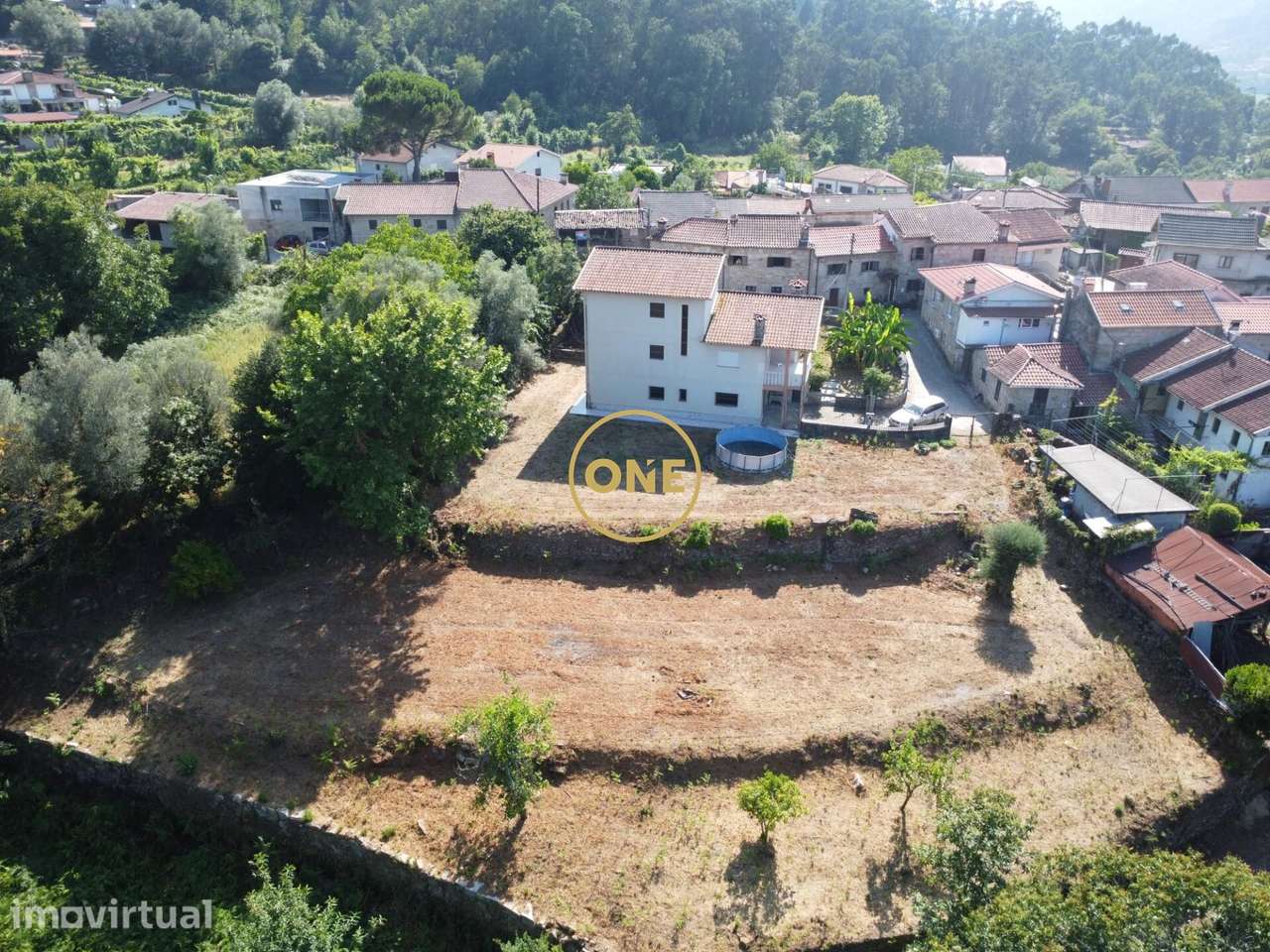 Moradia T4 com 980 m2 de terreno em Souto – Terras de Bouro - Grande imagem: 4/21