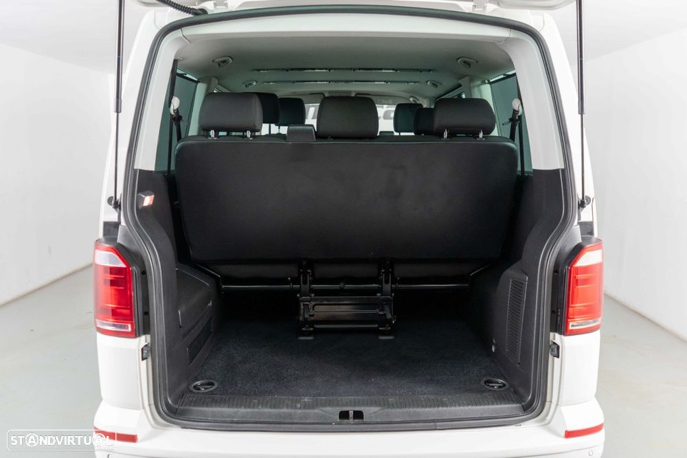 VW Caravelle - 13