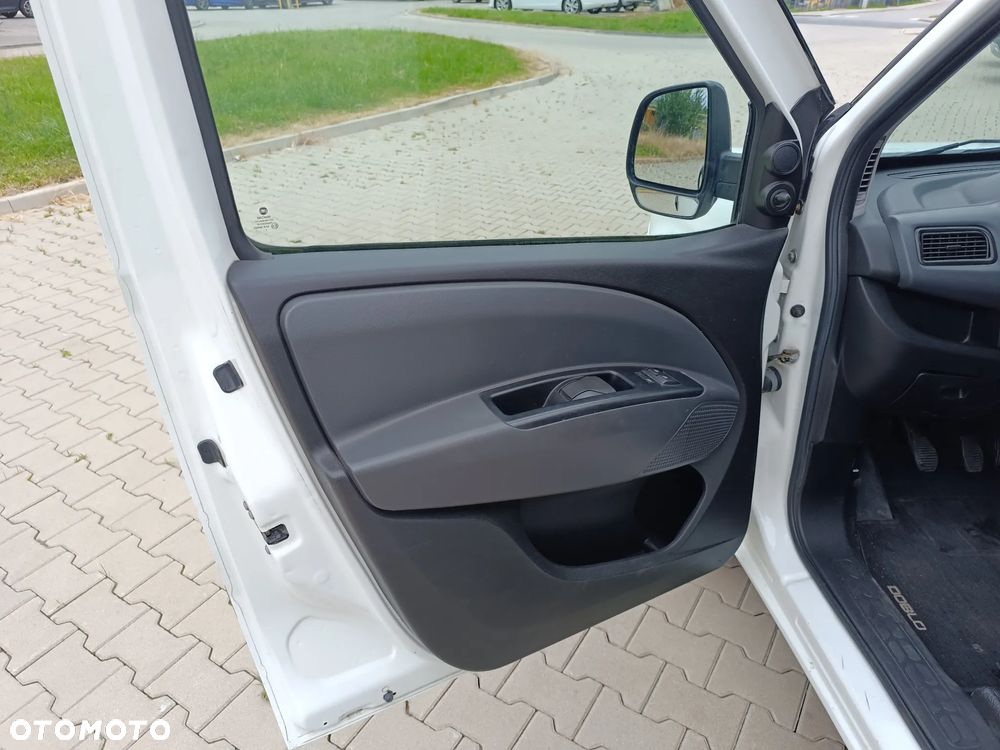 Fiat Doblo - 12