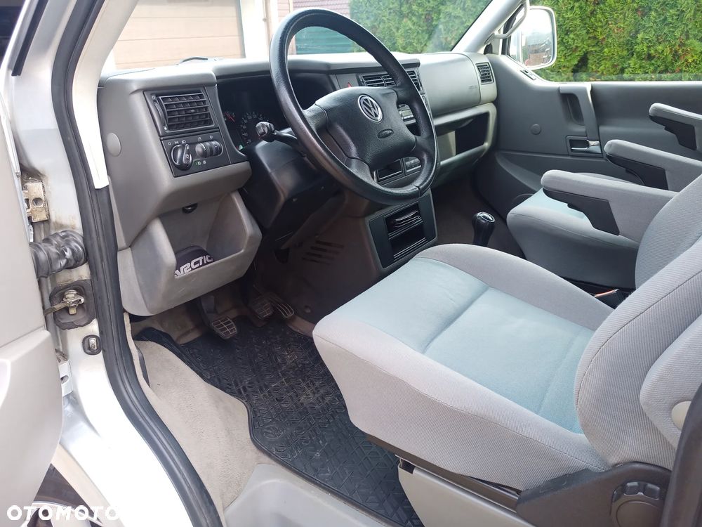 Volkswagen Multivan TDI - 10