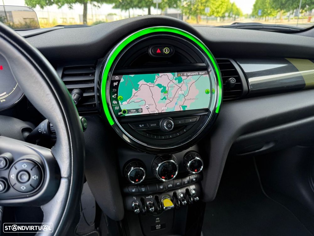 MINI 3 Portas Cooper SE Premium Essential - 19