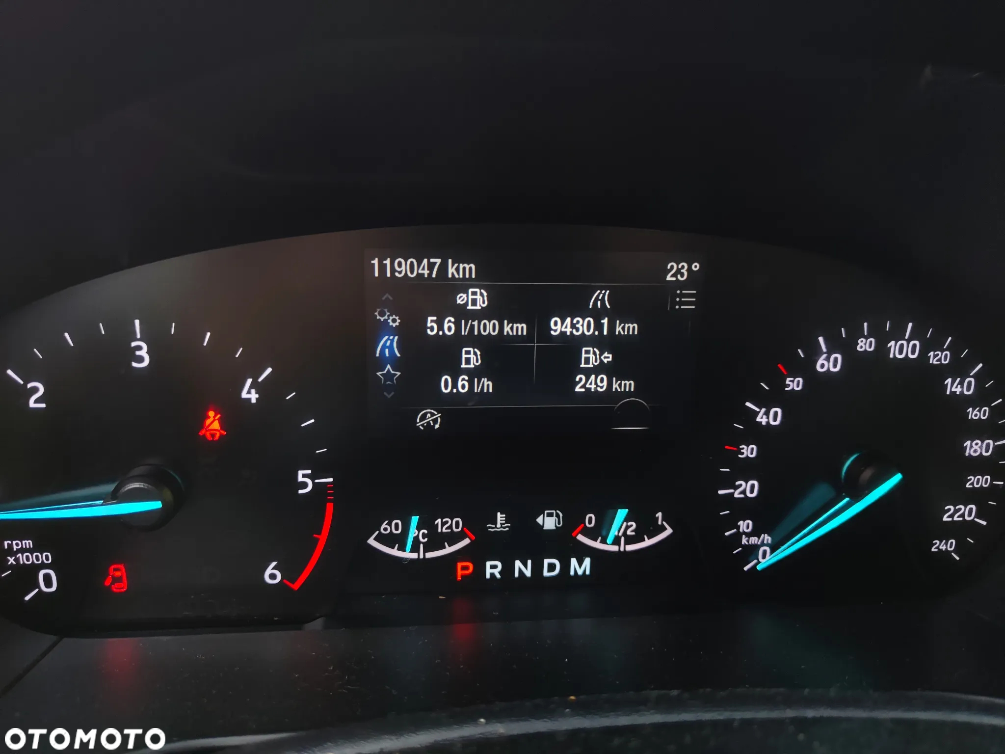 Ford Focus 2.0 EcoBlue Titanium Business - 11