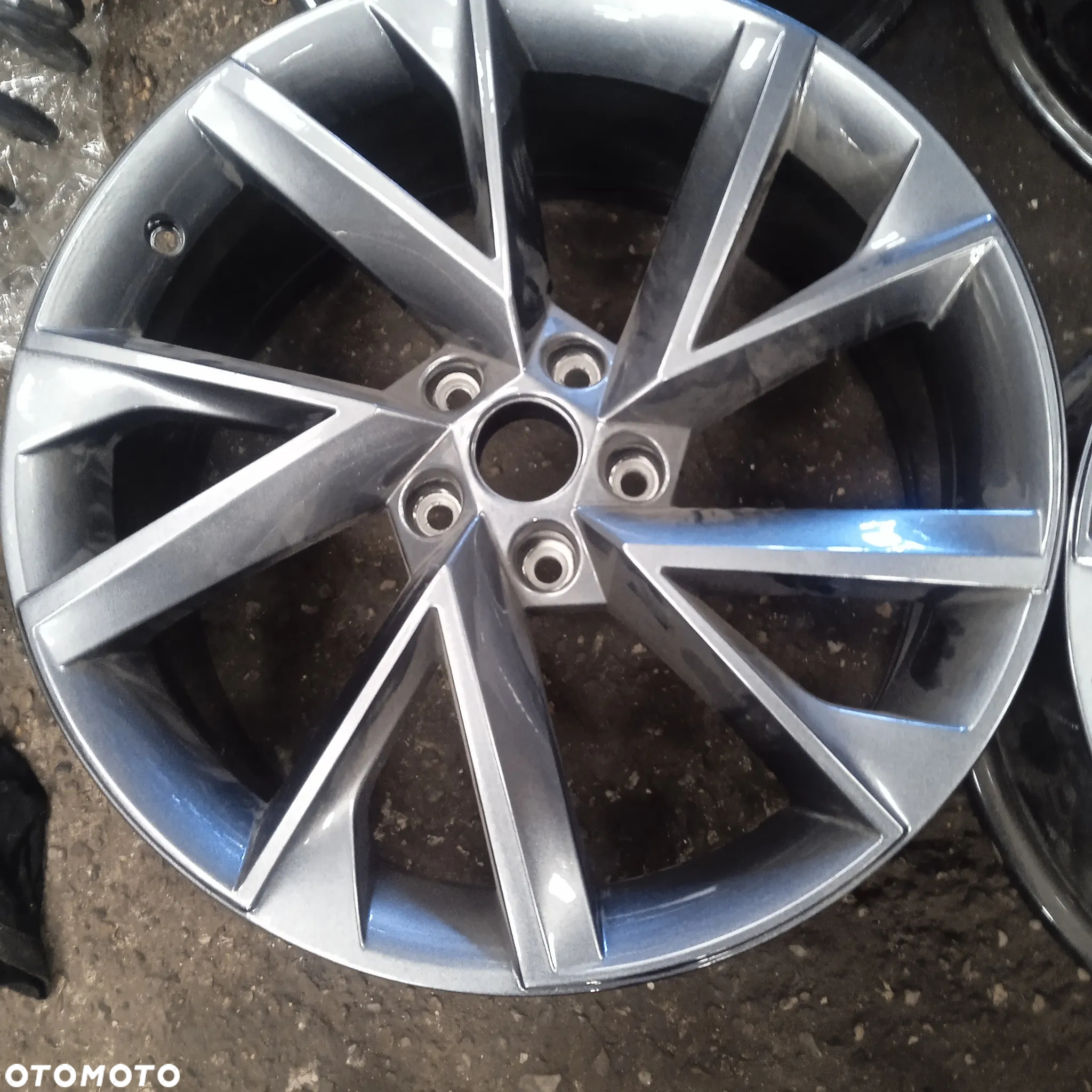 Felgi Skoda Octavia III RS 19" ET44 - 2