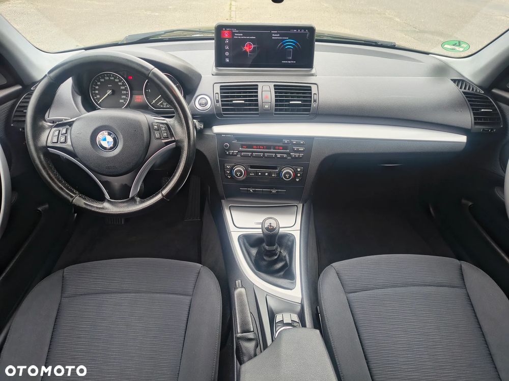 BMW Seria 1 120d DPF Edition Sport - 10