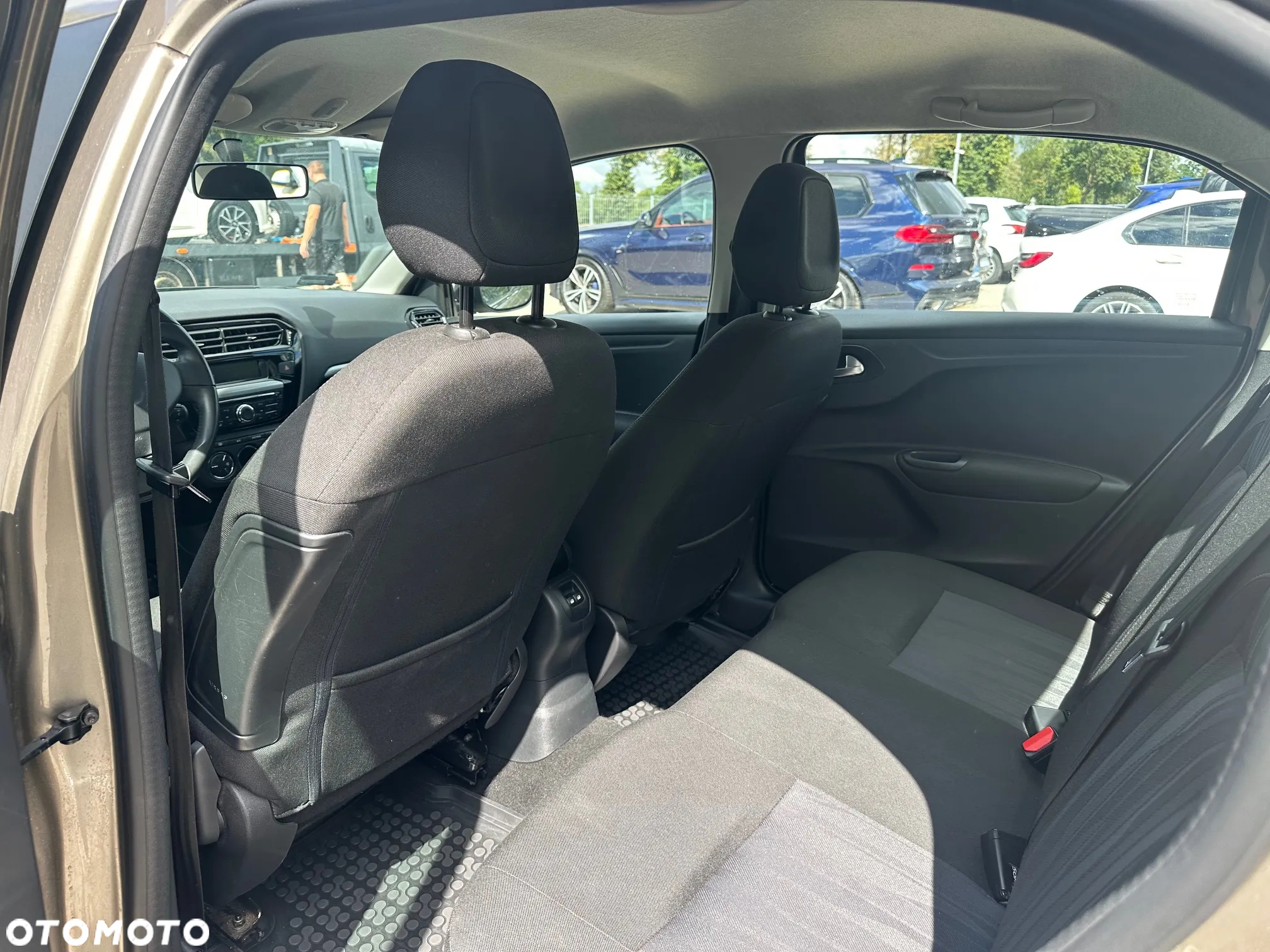 Peugeot 301 1.6 VTi Active - 9
