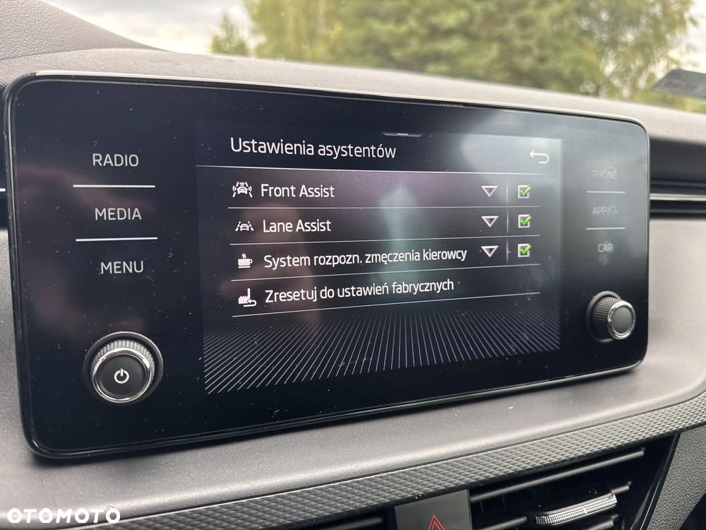 Skoda Scala 1.5 TSI Ambition DSG - 27