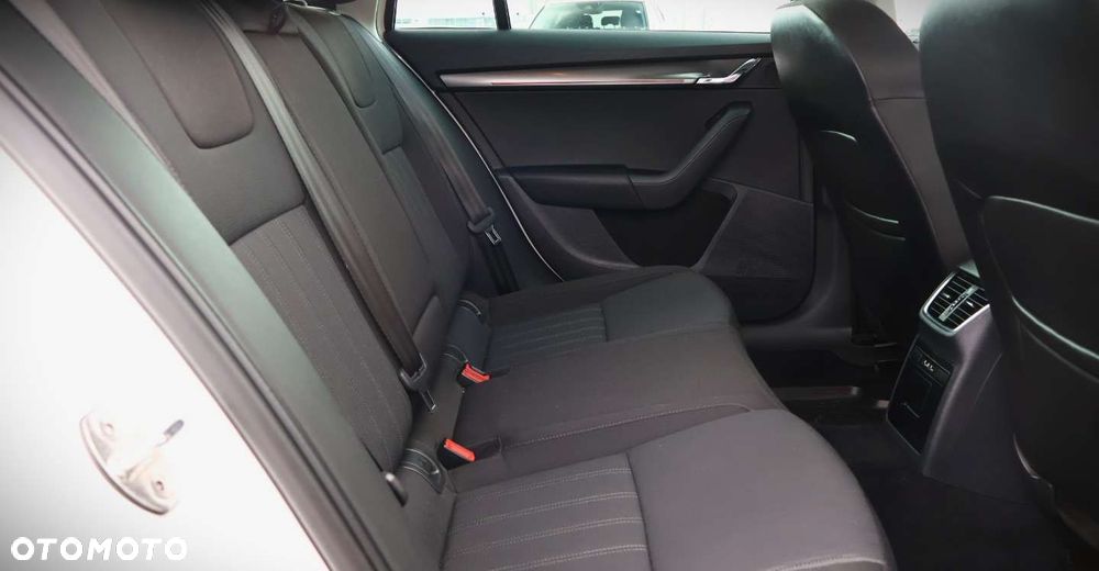 Skoda Octavia - 16
