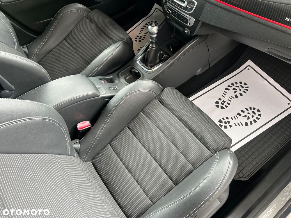 Renault Megane Grandtour TCe 220 Start & Stop GT 220 - 24