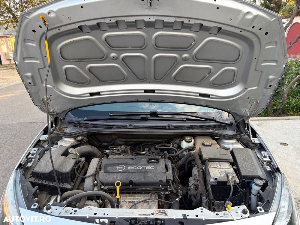 Opel Astra 1.6 TWINPORT ECOTEC Cosmo - 10