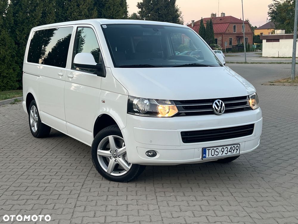 Volkswagen Caravelle - 1