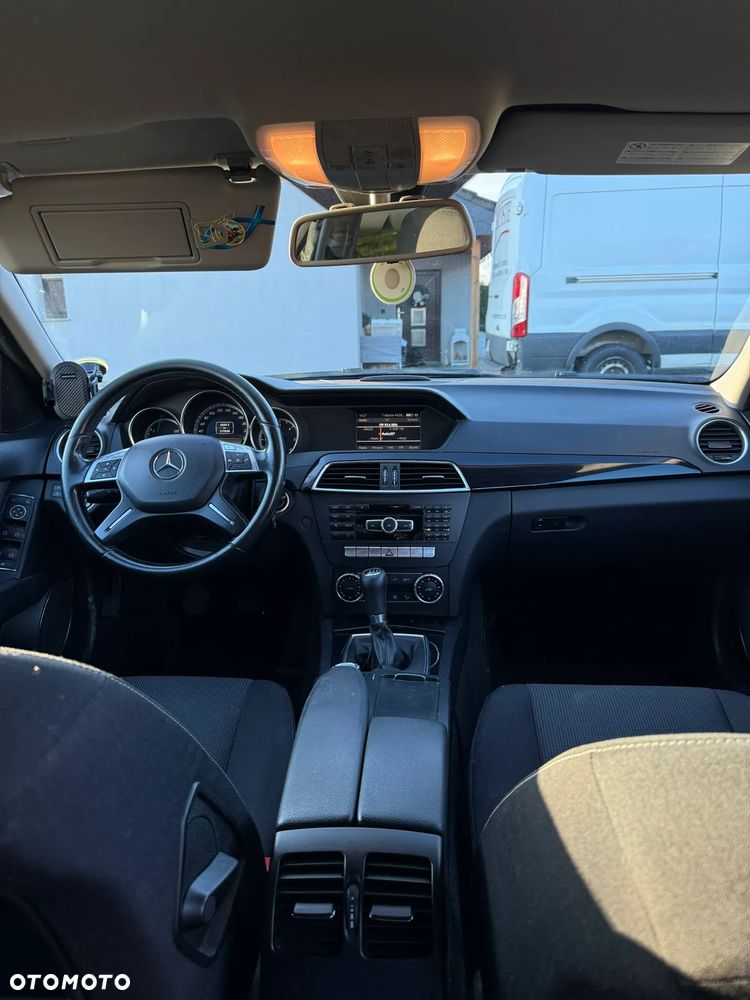 Mercedes-Benz Klasa C 200 CDI BlueEff Elegance - 11