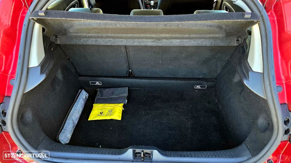 Renault Clio 1.5 dCi # - 25