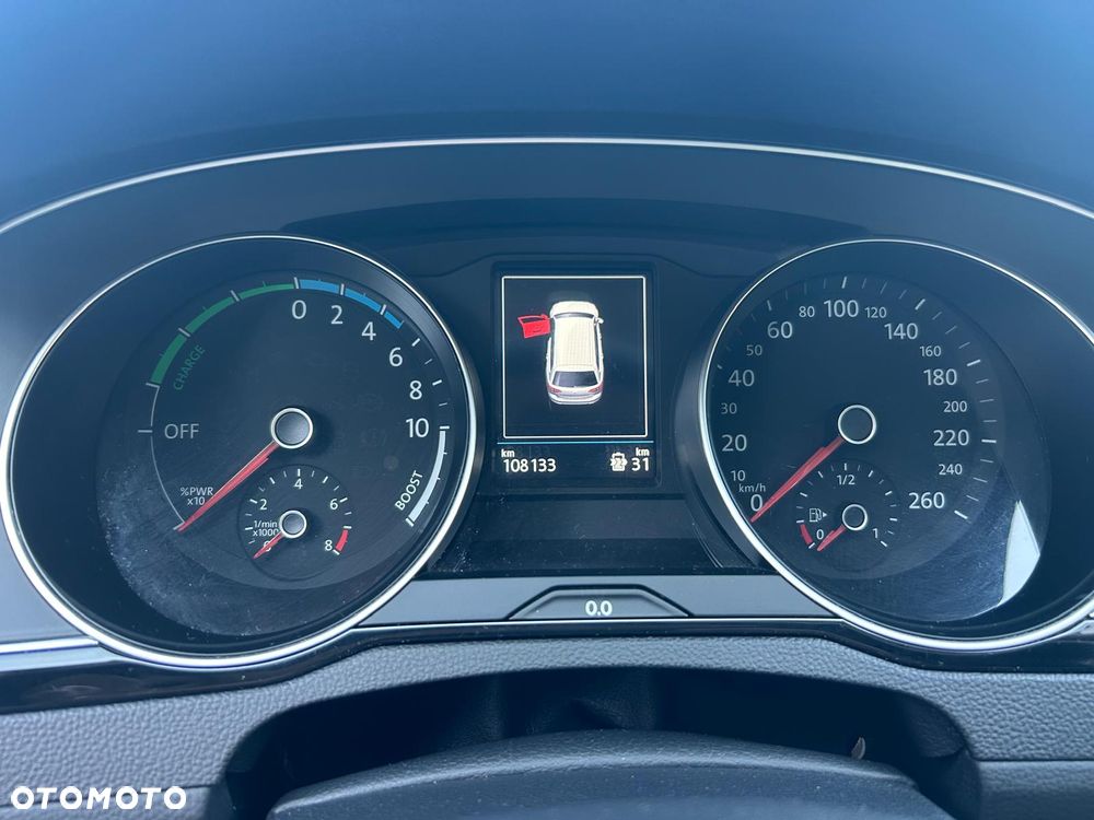 Volkswagen Passat - 27