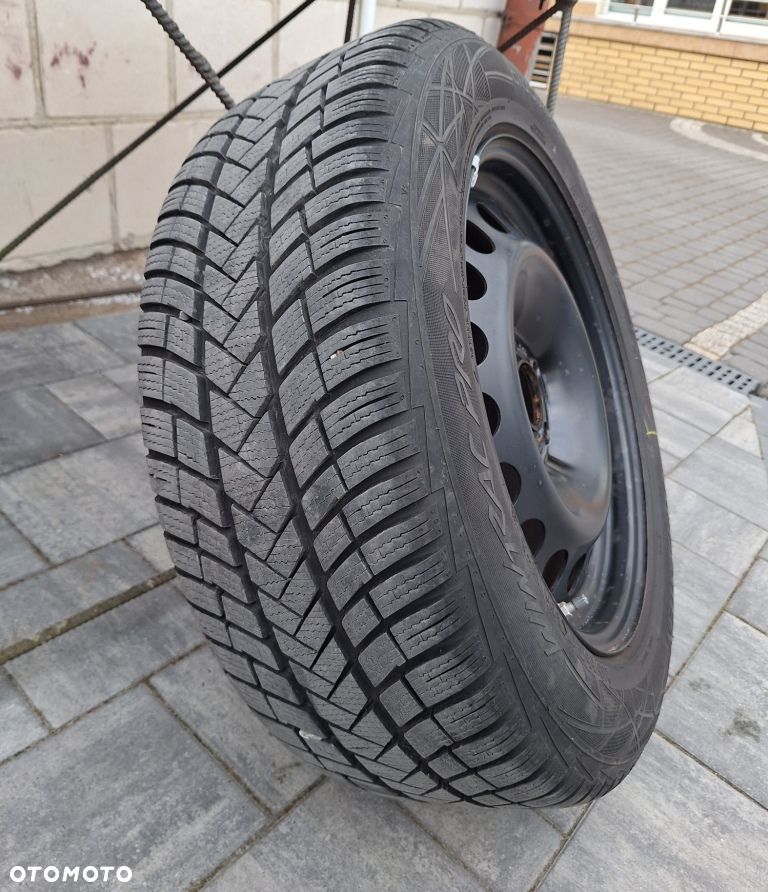 Ford Kuga 1.5 EcoBoost 2x4 Trend - 24