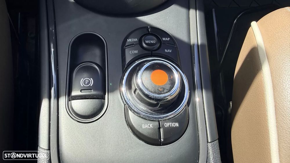 MINI Countryman Cooper SE ALL4 Auto - 28