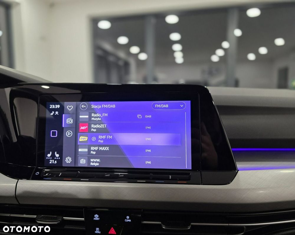 Volkswagen Golf 1.5 TSI Special Edition - 29