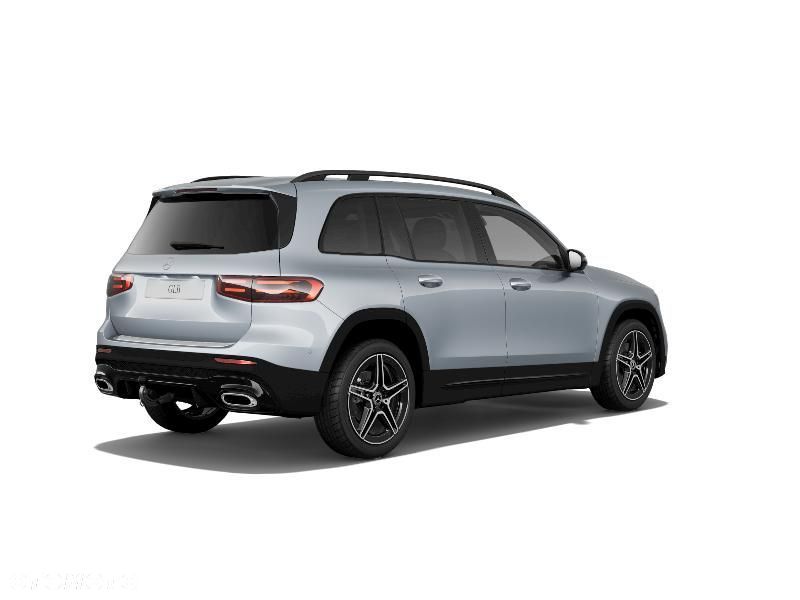 Mercedes-Benz GLB - 3