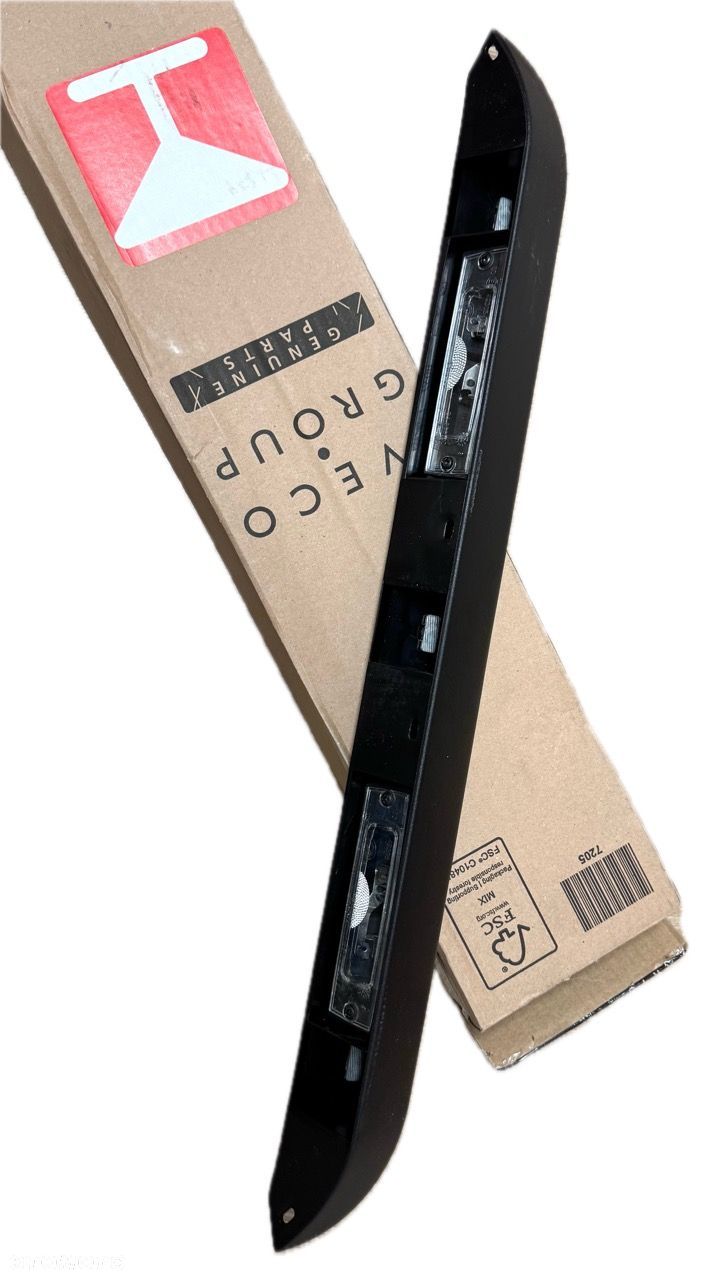 Lampa listwa tablicy rejestracyjnej do samochodów Iveco Daily - 1