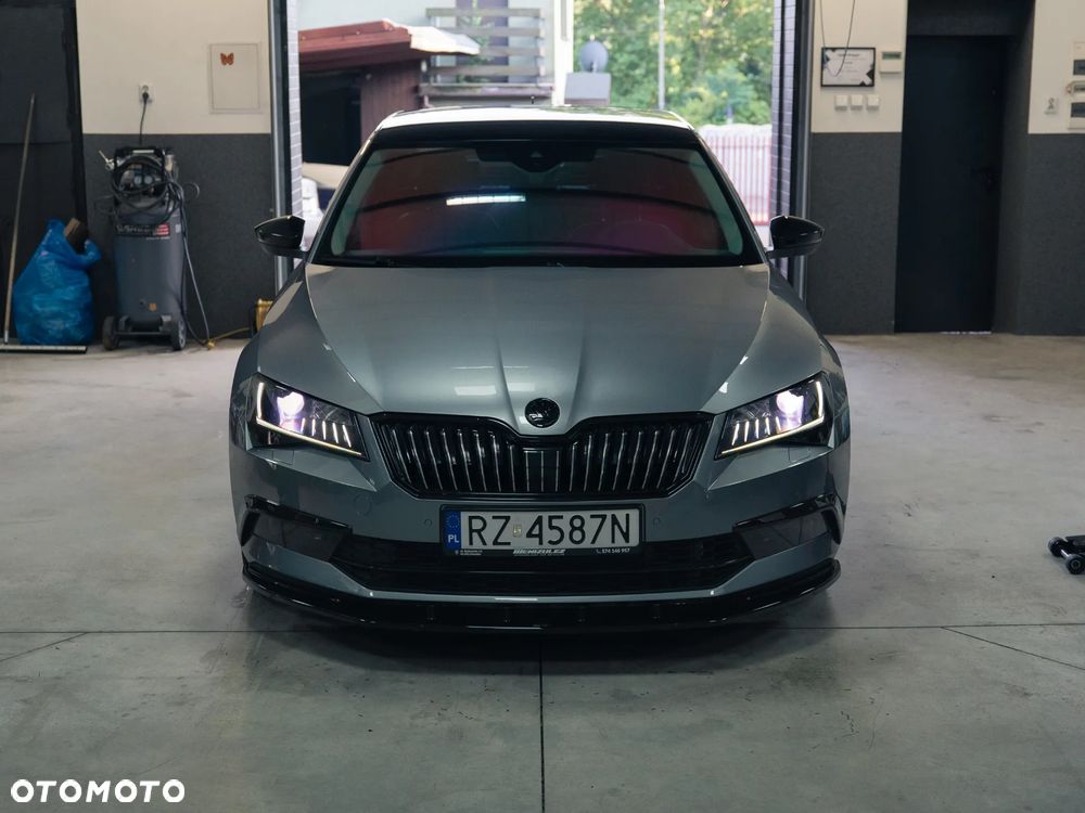 Skoda Superb 2.0 TSI 4x4 L&K DSG - 3