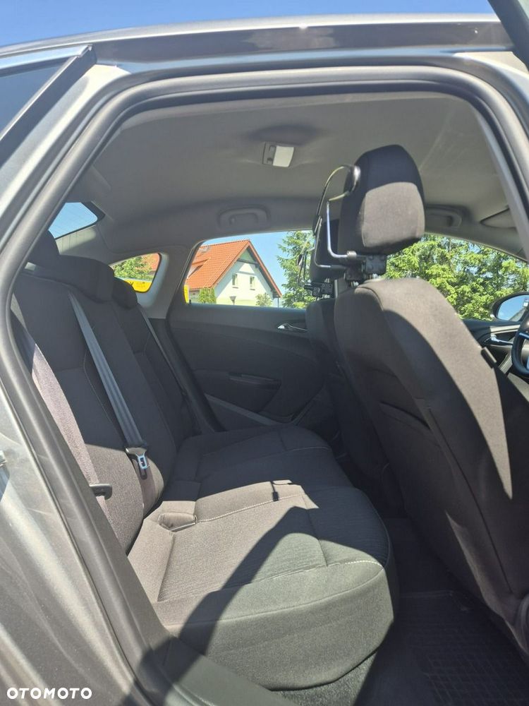 Opel Astra 1.4 T Business - 17