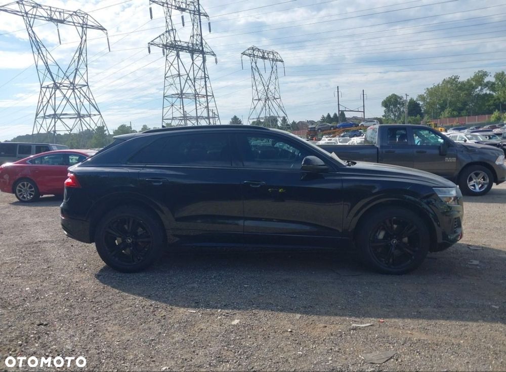 Audi Q8 - 8