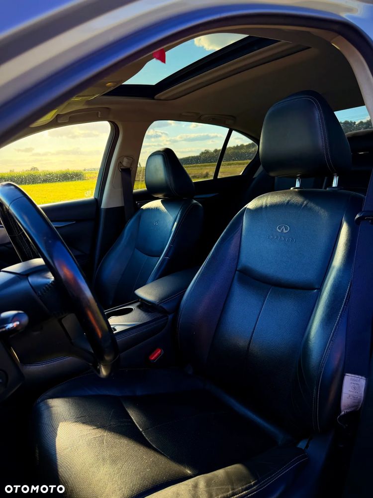 Infiniti Q50 Q50S Hybrid - 9