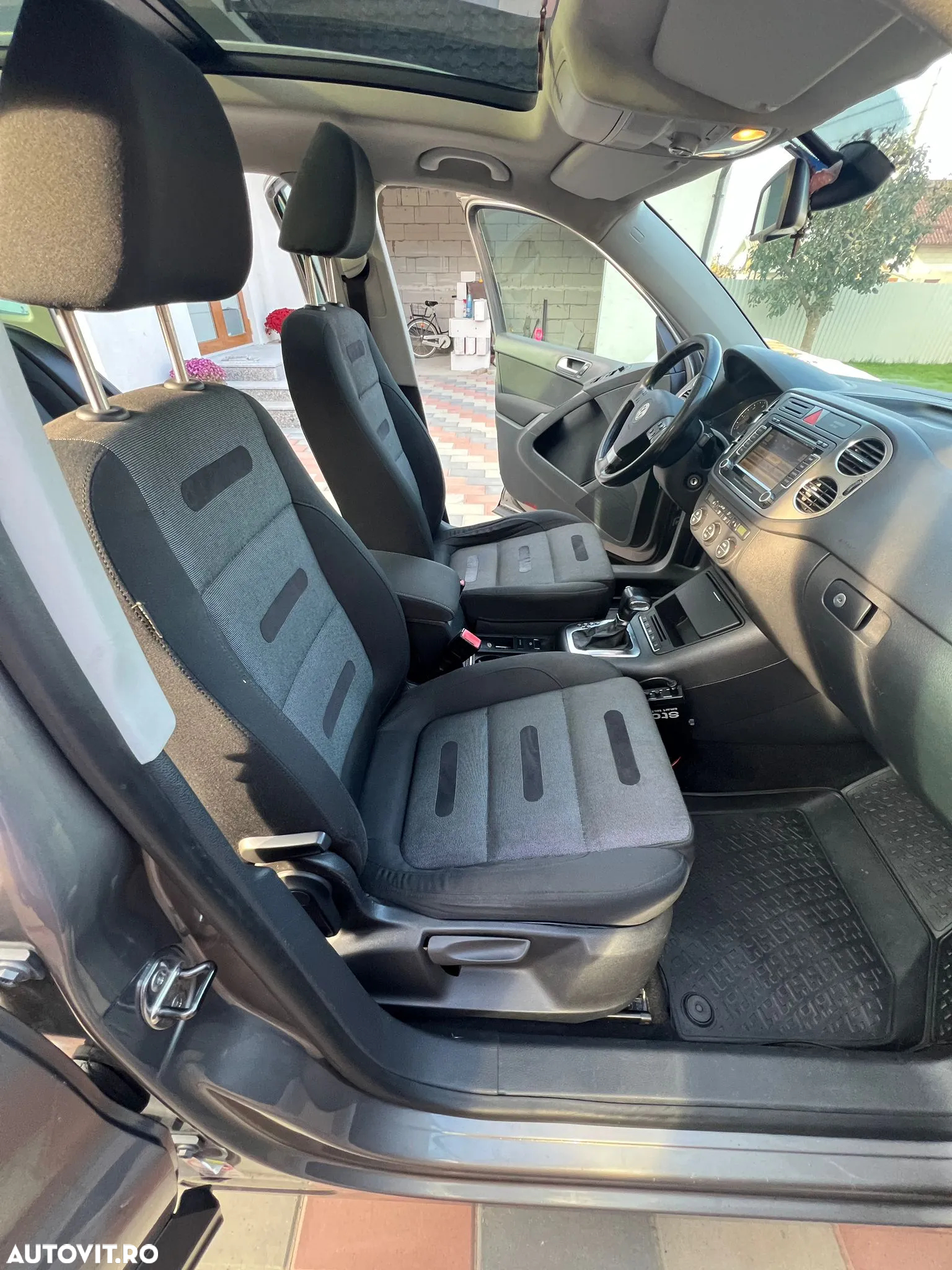 Volkswagen Tiguan 2.0 TDI 4Motion DSG Sport & Style - 5