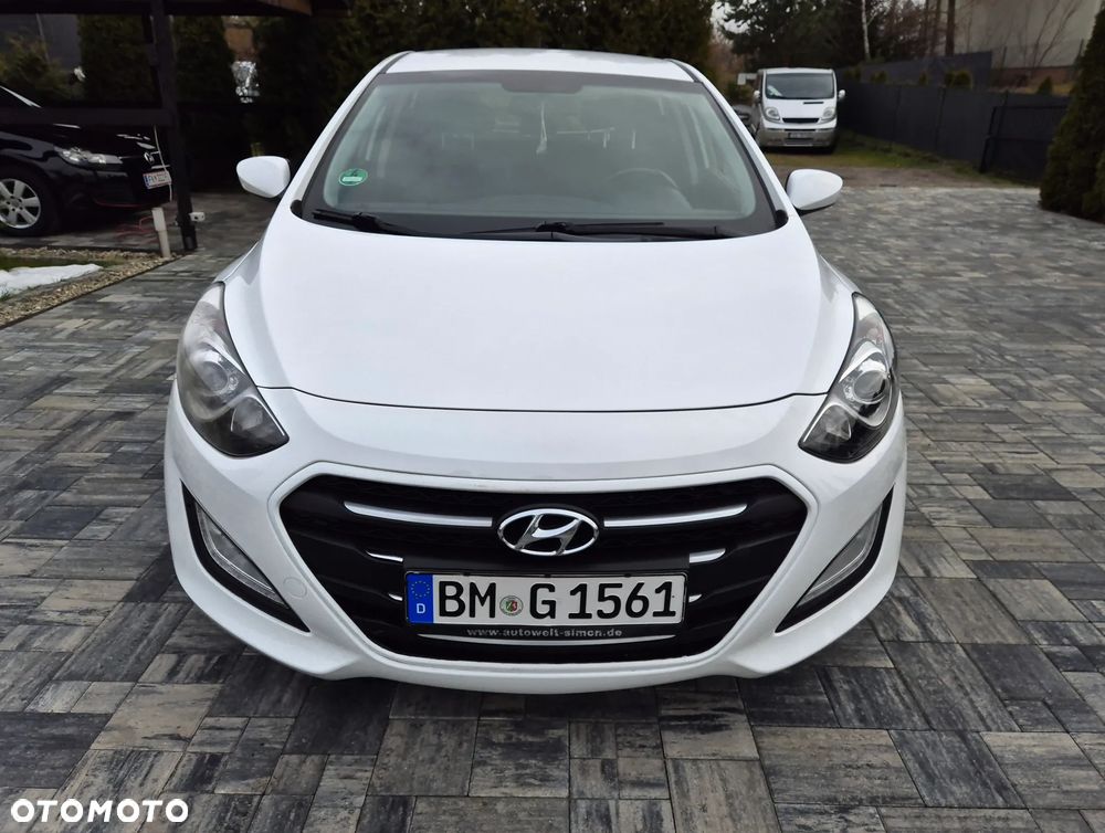 Hyundai i30 blue 1.6 CRDi Classic - 3