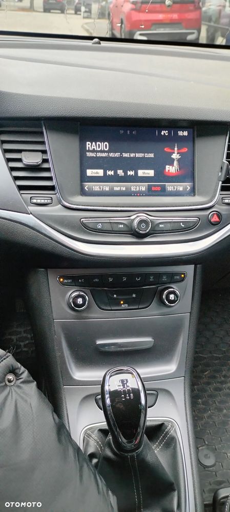 Opel Astra 1.4 T Dynamic - 9