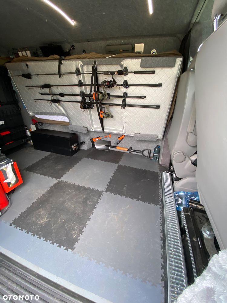 Volkswagen Transporter - 38
