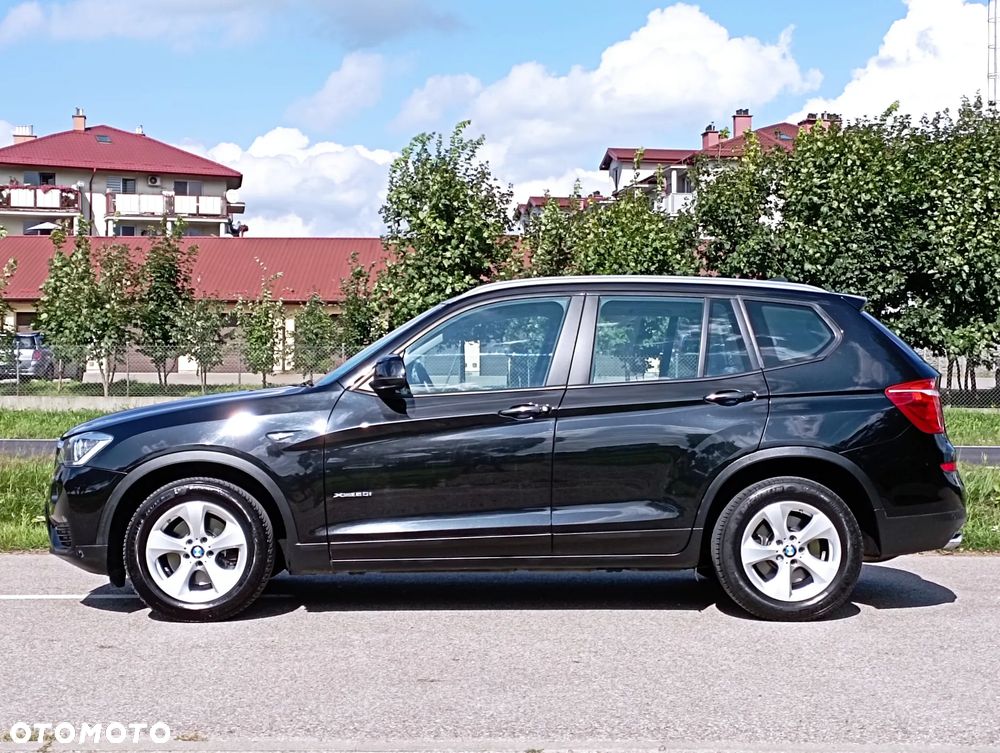 BMW X3 xDrive20i Advantage - 3