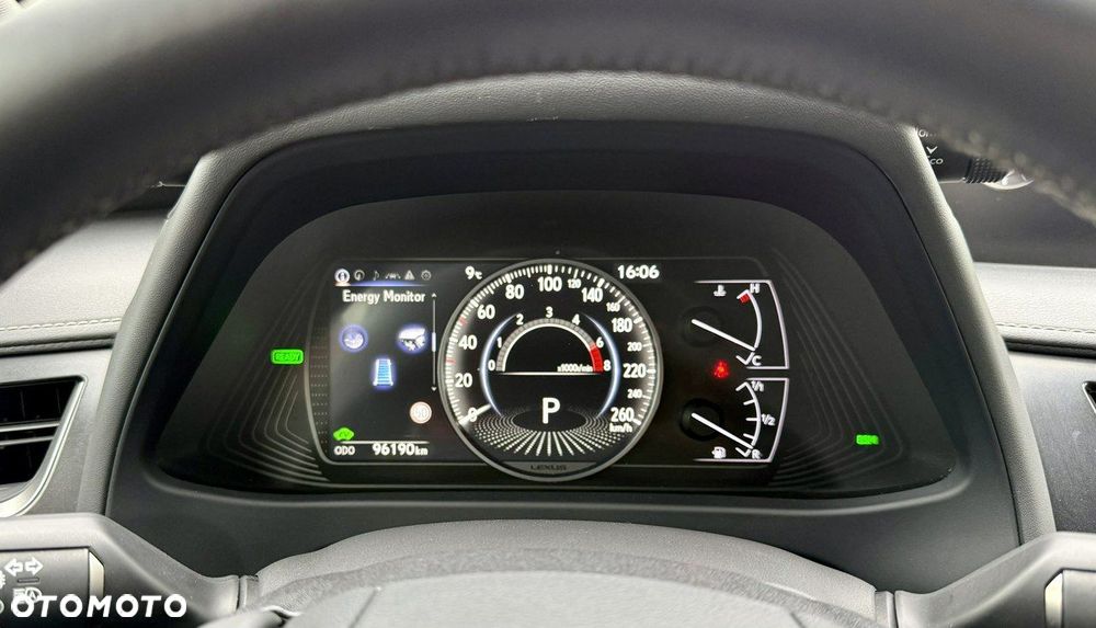 Lexus UX - 21