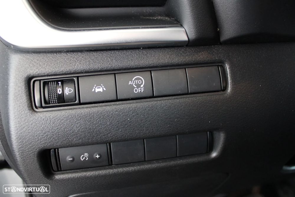 Nissan Qashqai 1.3 DIG-T N-Connecta LED Xtronic - 19